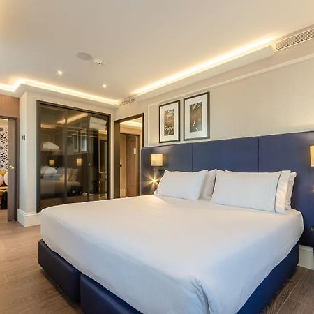 Отель Eurostars Lisboa Baixa Экстерьер фото